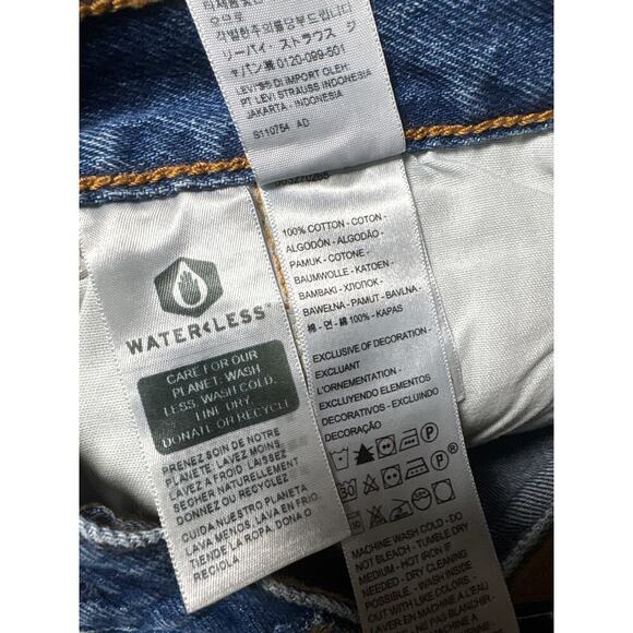 Levi’s 501 Distressed Jeans 32x26 NWT Nordstrom Eco Denim - Picture 3 of 3